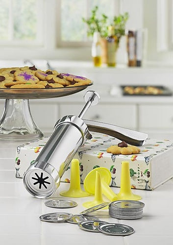 الة تشكيل الكعك